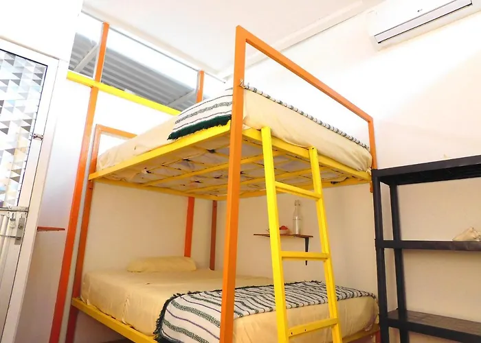 Chakpool Hostal & Camping Pensión *