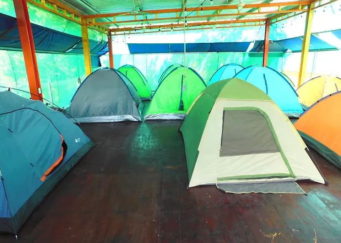 Chakpool Hostal & Camping