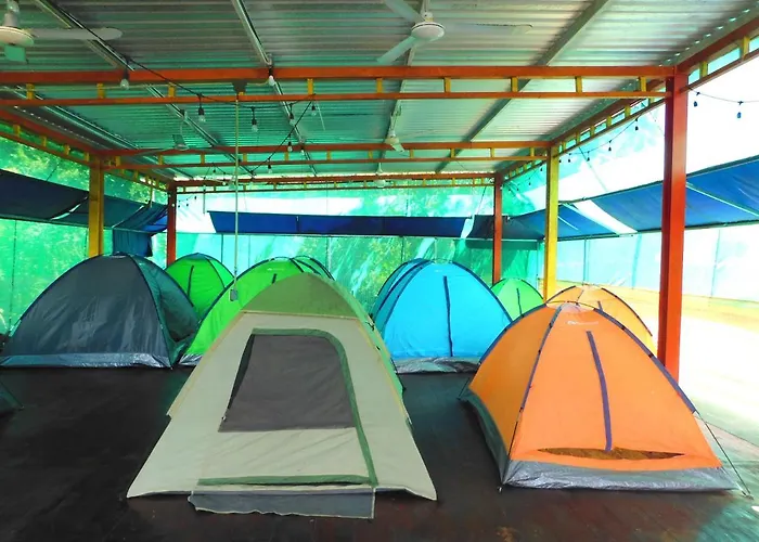 Chakpool Hostal & Camping Pensión *